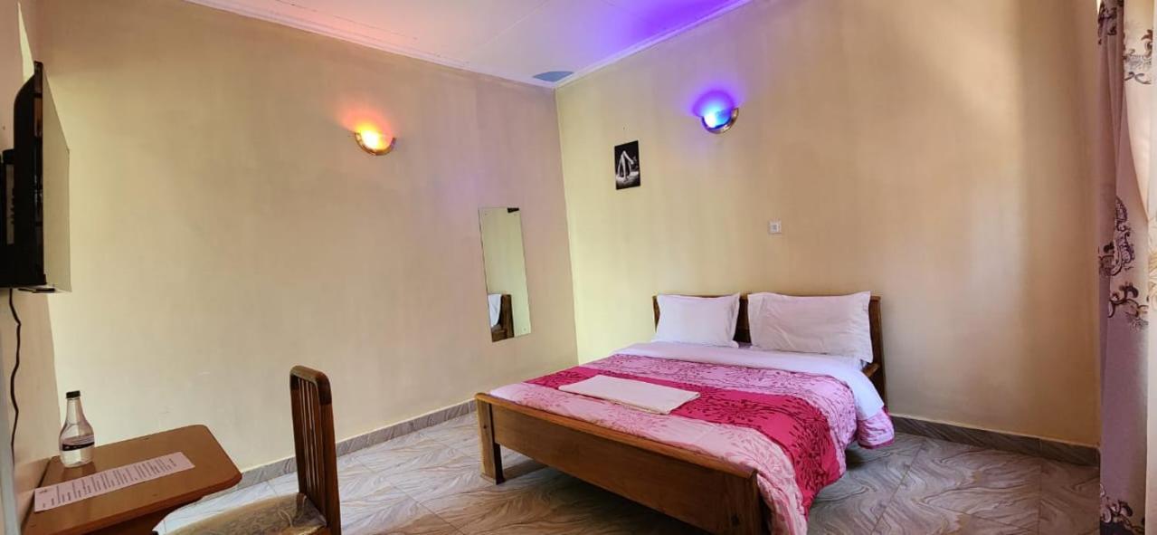 Sparkles Resort Meru Exteriör bild